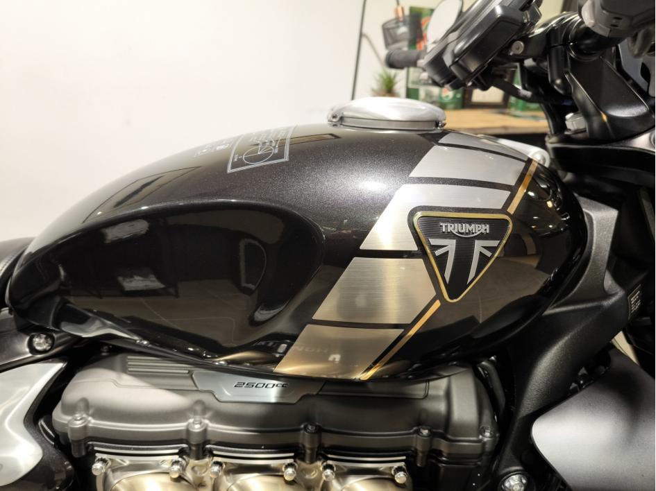 TRIUMPH ROCKET 3 TFC  N° 2 / 750