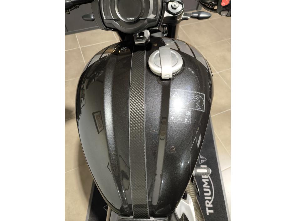 TRIUMPH ROCKET 3 TFC  N° 2 / 750