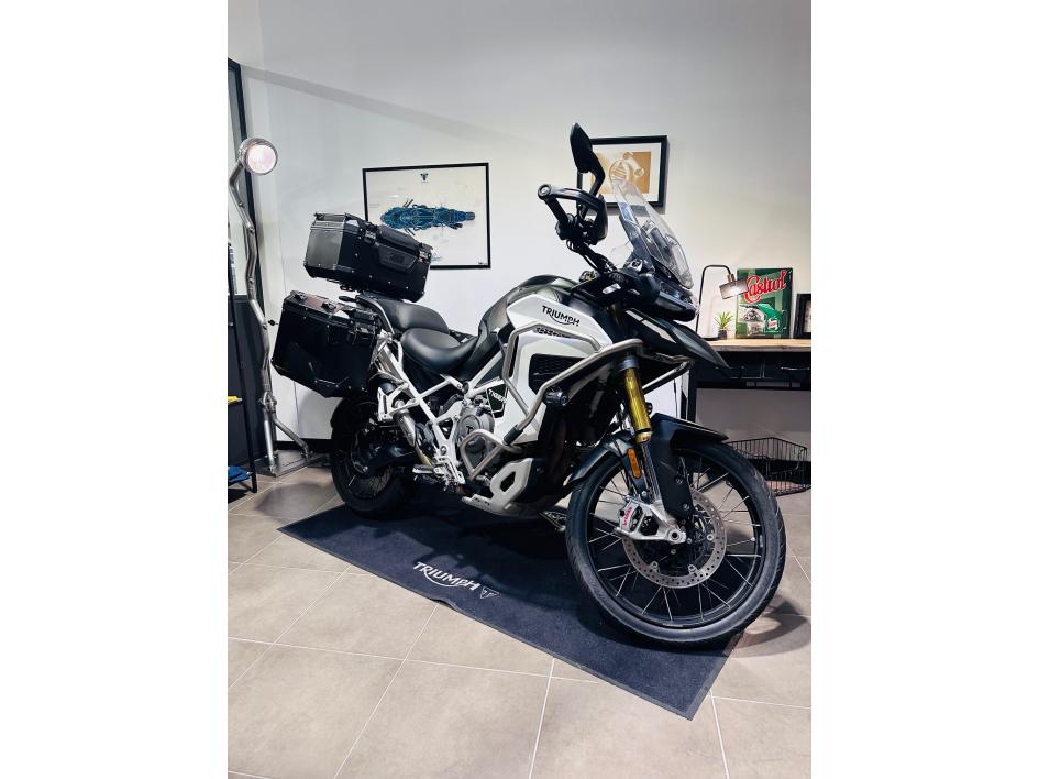 TRIUMPH TIGER 1200 RALLY EXPLORER