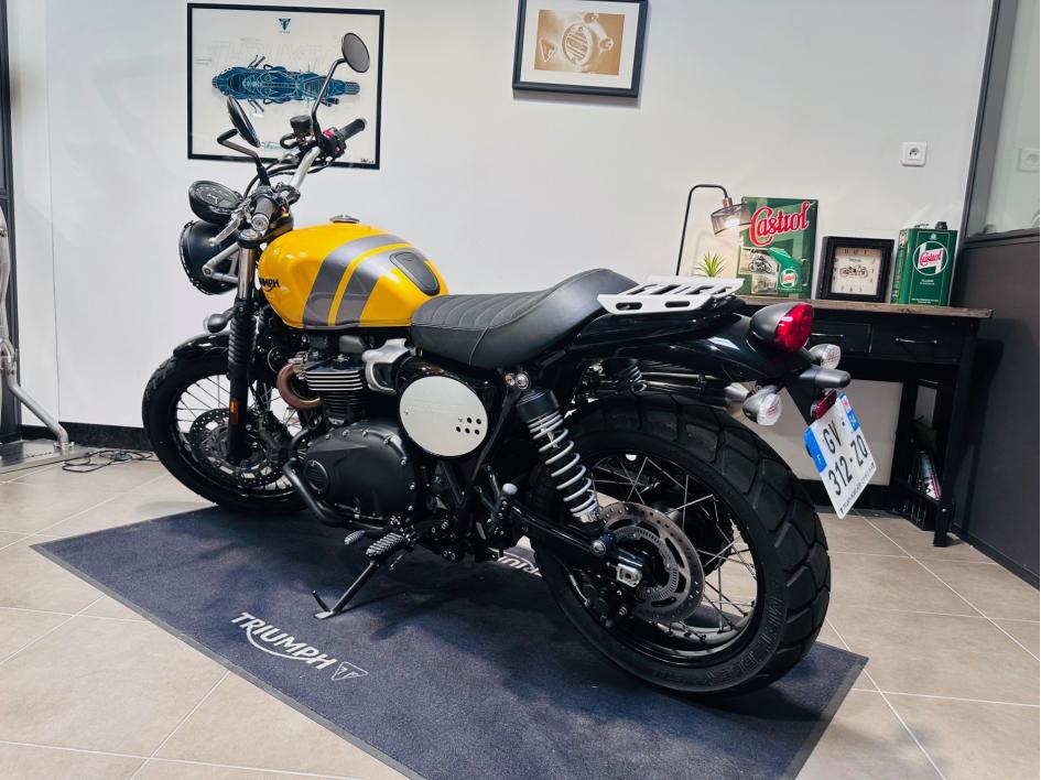 TRIUMPH SCRAMBLER 900