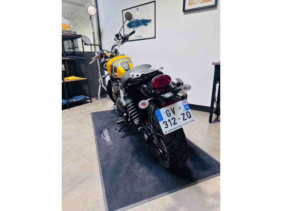 TRIUMPH SCRAMBLER 900