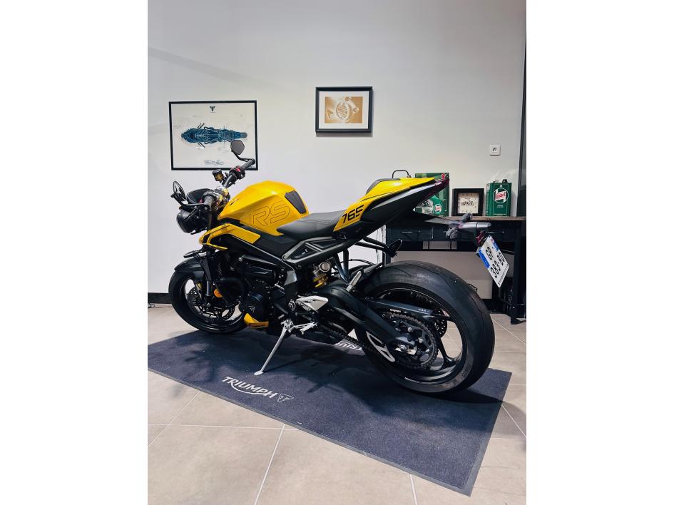 TRIUMPH STREET TRIPLE 765 RS